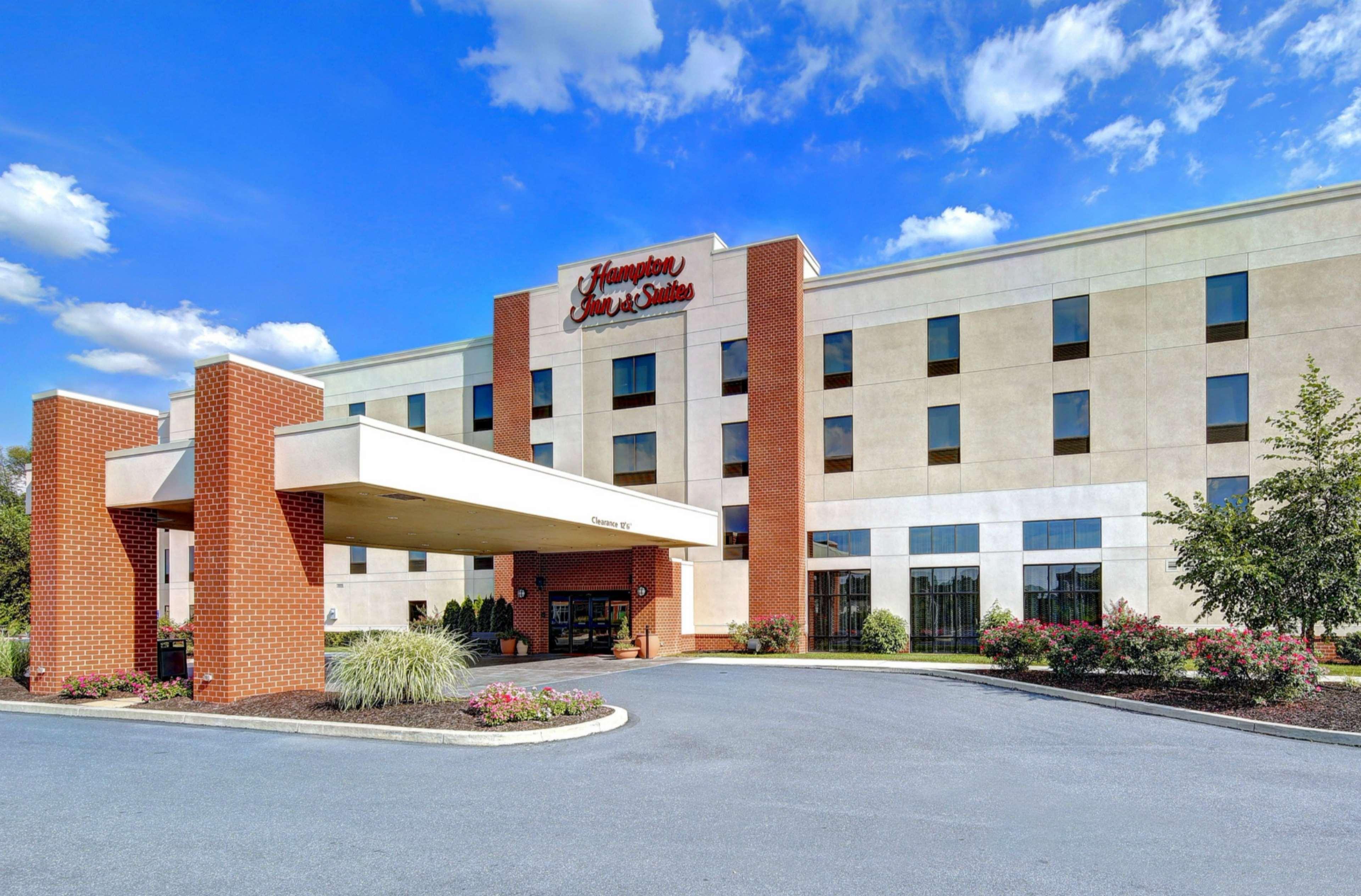 Hampton Inn & Suites Harrisburg Ngoại thất bức ảnh