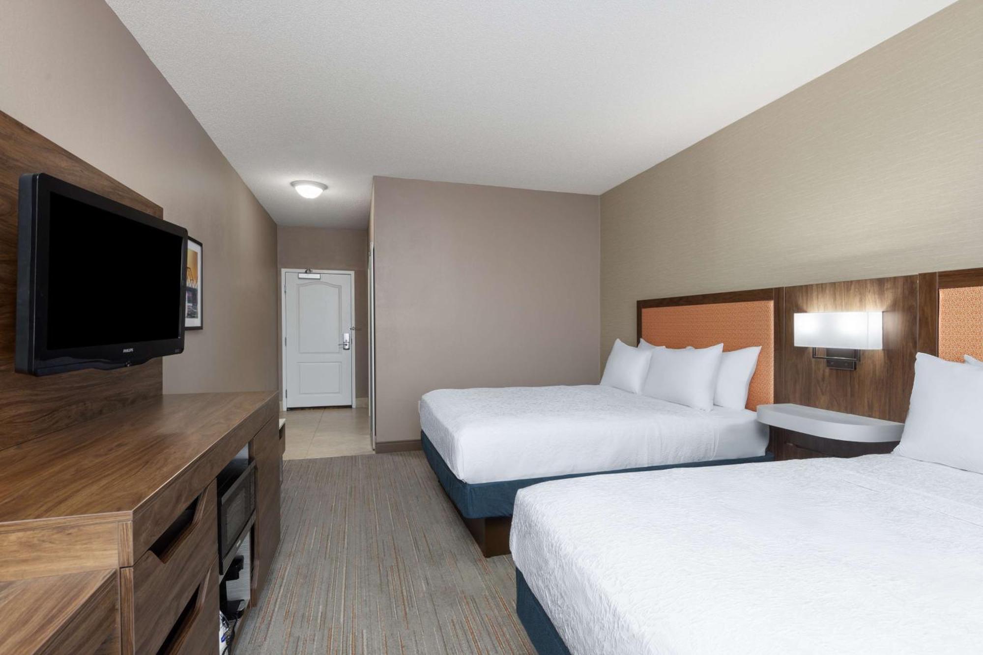 Hampton Inn & Suites Harrisburg Ngoại thất bức ảnh